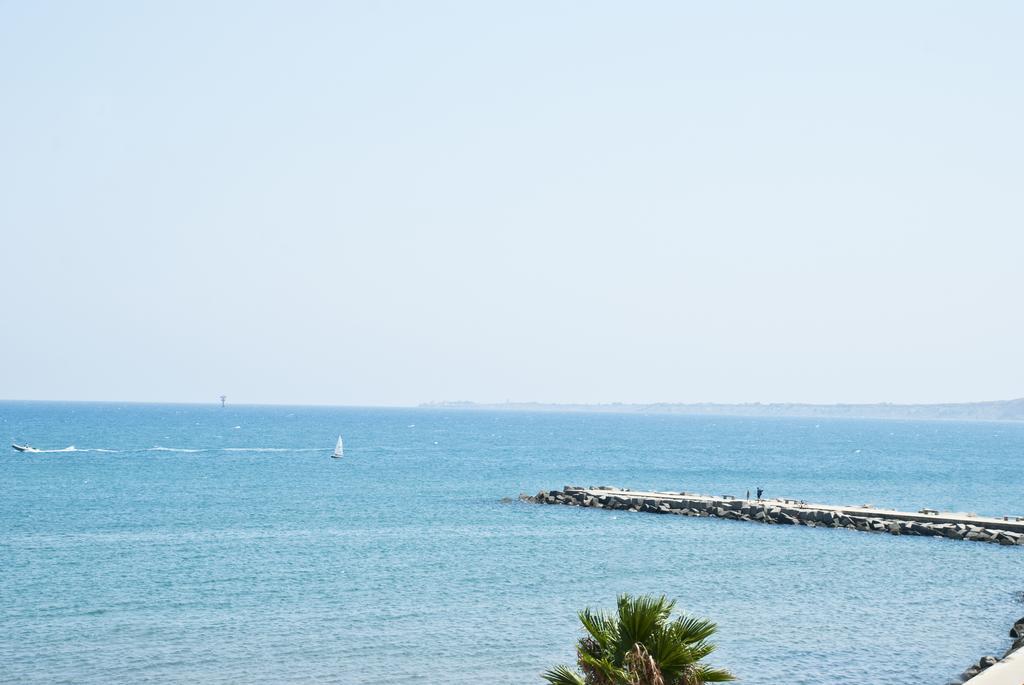 Nisi Bed & Breakfast Crotone Exterior photo